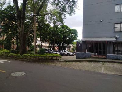 Apartaestudio en venta en La America, Medellín, 34 m² · foto 3 de 4