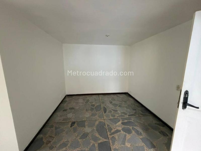 Apartamento en Arriendo de 2 Alcobas en Prado Centro - 9
