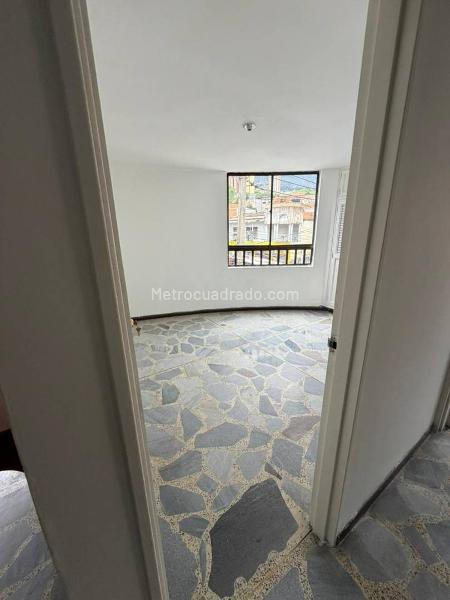 Apartamento en Arriendo de 2 Alcobas en Prado Centro - 2