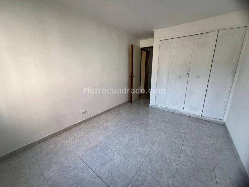 Apartamento de 4 Alcobas en Laureles, cerca a Viva Laureles - 3