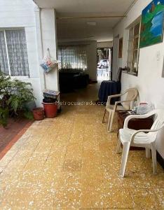 Casa de 3 alcobas en venta en Calasanz, Medellín, 202 m² · foto 11 de 14