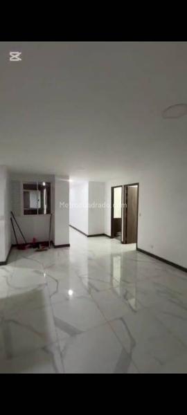 Modern 4BR Apartment with EV Charging in La America - 7