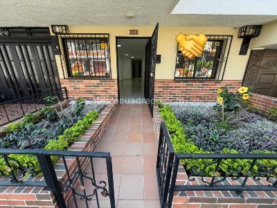Casa de 4 alcobas en venta en Belen La Castellana, Medellín, 192 m² · foto 2 de 20