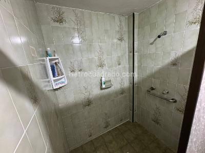 Casa de 5 alcobas en venta en Laureles, Medellín, 176 m² · foto 11 de 18