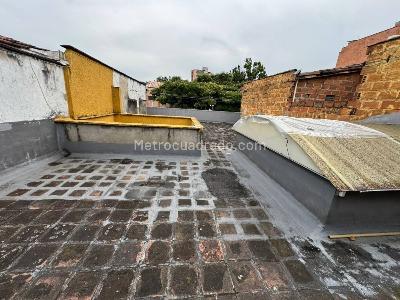Casa de 5 alcobas en venta en Laureles, Medellín, 176 m² · foto 17 de 18