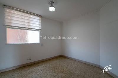 Apartamento de 4 alcobas en venta en Laureles, Medellín, 128 m² · foto 11 de 20