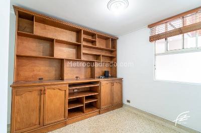 Apartamento de 4 alcobas en venta en Laureles, Medellín, 128 m² · foto 13 de 20