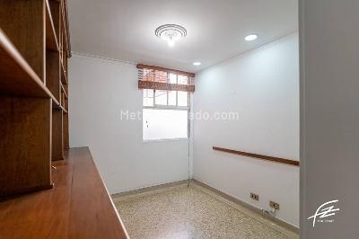 Apartamento de 4 alcobas en venta en Laureles, Medellín, 128 m² · foto 14 de 20
