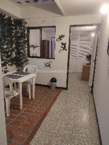 Apartaestudio en arriendo en Laureles, Medellín · foto 9 de 15