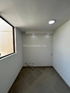 Apartamento de 3 alcobas en arriendo en Loma De Los Bernal, Medellín, 100 m² · foto 12 de 20