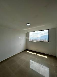 Apartamento de 3 alcobas en arriendo en Loma De Los Bernal, Medellín, 100 m² · foto 13 de 20