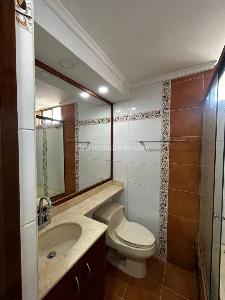 Apartamento de 3 alcobas en arriendo en Loma De Los Bernal, Medellín, 100 m² · foto 16 de 20