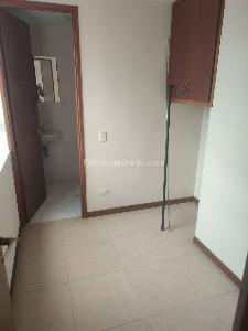 Apartamento de 3 alcobas en arriendo en Laureles, Medellín, 106 m² · foto 11 de 12