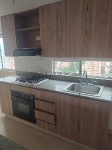 Apartamento de 3 alcobas en arriendo en Laureles, Medellín, 106 m² · foto 2 de 12