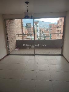 Apartamento de 3 alcobas en arriendo en Laureles, Medellín, 106 m² · foto 4 de 12