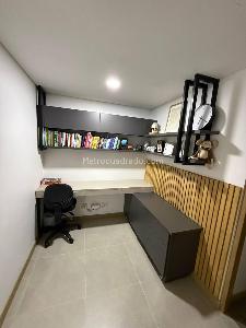 Apartamento de 3 alcobas en venta en El Poblado, Medellín, 88 m² · foto 7 de 10