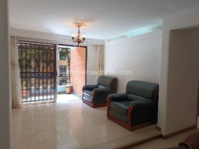 Apartamento de 4 alcobas en venta en Laureles, Medellín, 141 m² · foto 9 de 11