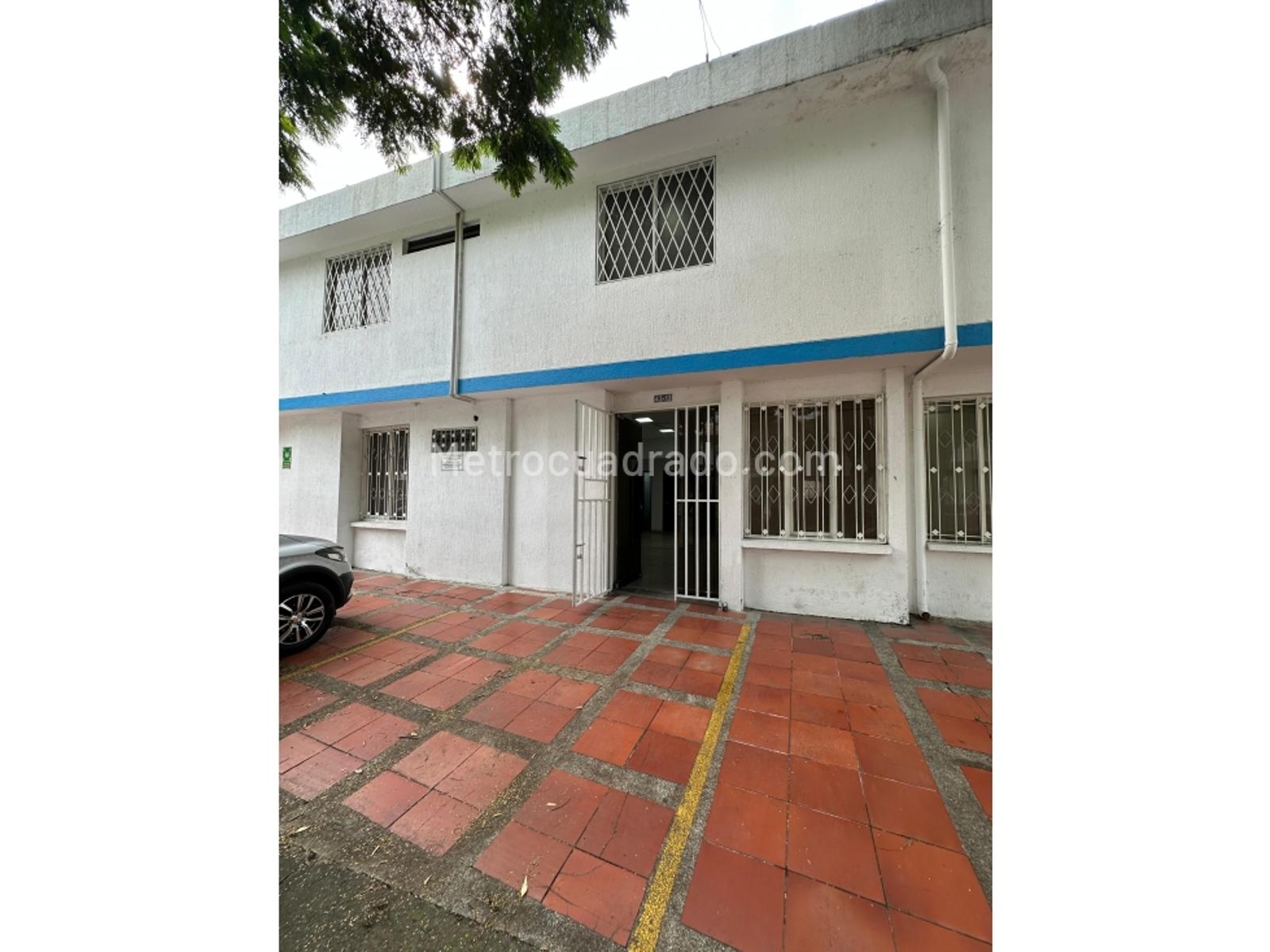 Casa de 5 habitaciones en arriendo en Tequendama, Cali — imagen 1 de 11