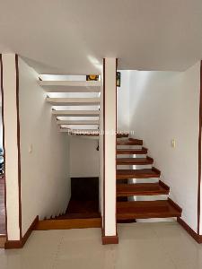 Casa de 4 alcobas en venta en Portal De Canapro, Tunja, 330 m² · foto 12 de 20
