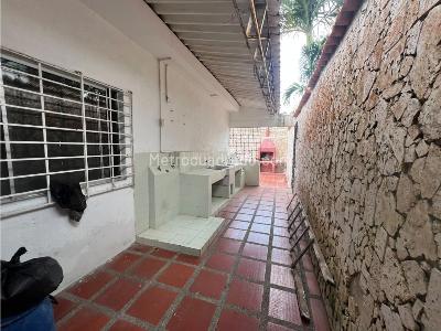 Casa de 5 alcobas en venta en El Poblado, Barranquilla, 329 m² · foto 12 de 14