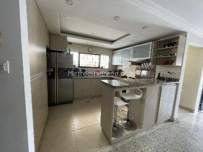 Casa de 5 alcobas en venta en Las Delicias, Barranquilla, 420 m² · foto 16 de 20