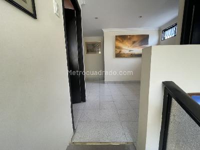 Casa de 5 alcobas en venta en Las Delicias, Barranquilla, 420 m² · foto 17 de 20
