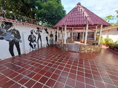 Casa de 5 alcobas en venta en San Jose, Barranquilla, 347 m² · foto 13 de 14