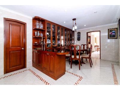 Apartamento de 3 alcobas en venta en Country Club, Bogotá, 363 m² · foto 13 de 20