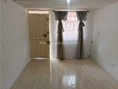 Casa de 3 alcobas en venta en Suba, Bogotá, 84 m² · foto 4 de 20