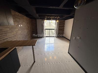 Apartamento de 1 alcoba en venta en Veraguas, Bogotá, 27 m² · foto 3 de 11