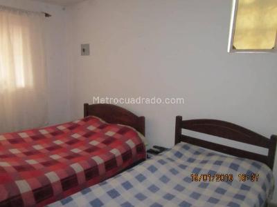 Casa de 3 alcobas en venta en Vereda Fonqueta, Chía, 550 m² · foto 9 de 18