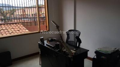 Casa de 4 alcobas en venta en El Campincito, Chía, 270 m² · foto 7 de 20