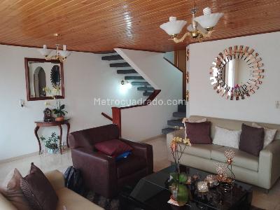 Casa en venta en Centro, Chía · foto 3 de 20