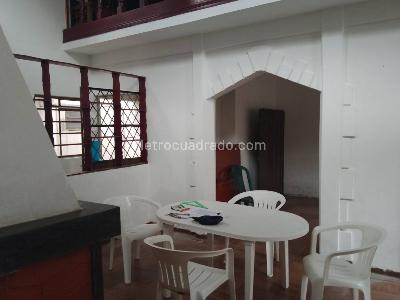 Casa de 5 alcobas en venta en San Ta Rita, Chía, 626 m² · foto 13 de 20