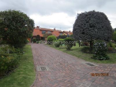 Casa en venta en 20 De Julio, Chía · foto 2 de 20