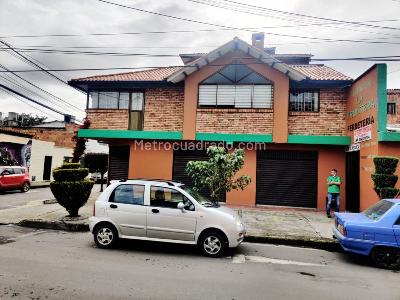 Casa de 4 alcobas en venta en Centro, Chía, 697 m² · foto 2 de 20