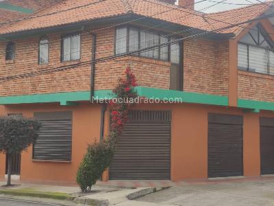 Casa de 4 alcobas en venta en Centro, Chía, 697 m² · foto 3 de 20
