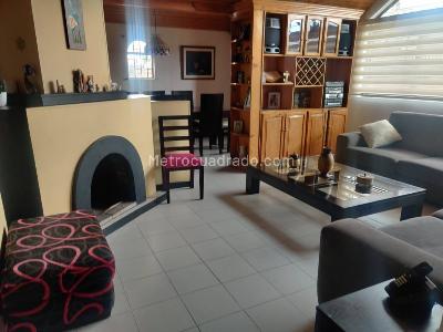 Casa de 4 alcobas en venta en Centro, Chía, 697 m² · foto 7 de 20