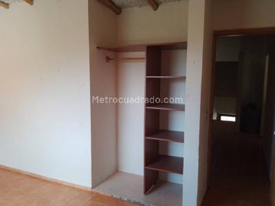 Casa de 5 alcobas en venta en Avenida Chilacos, Chía, 444 m² · foto 19 de 20
