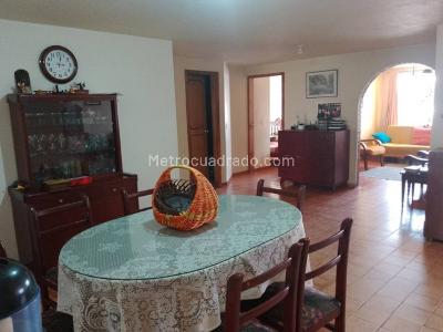 Casa de 5 alcobas en venta en Avenida Chilacos, Chía, 444 m² · foto 5 de 20