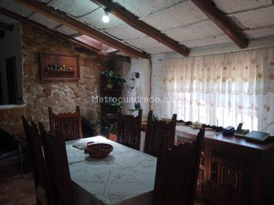 Casa de 4 alcobas en venta en Vereda Cerca De Piedra, Chía, 1356 m² · foto 7 de 20