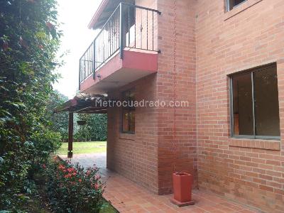 Casa de 3 alcobas en venta en Vereda Fonqueta, Chía, 548 m² · foto 2 de 20