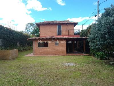 Casa de 3 alcobas en venta en Vereda Fonqueta, Chía, 548 m² · foto 4 de 20