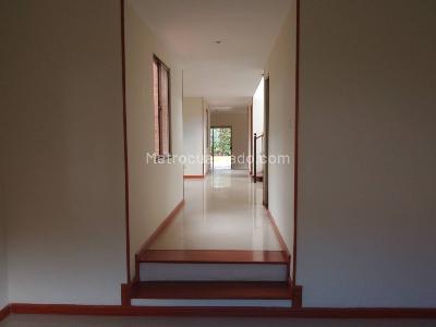Casa de 3 alcobas en venta en Vereda Fonqueta, Chía, 548 m² · foto 7 de 20