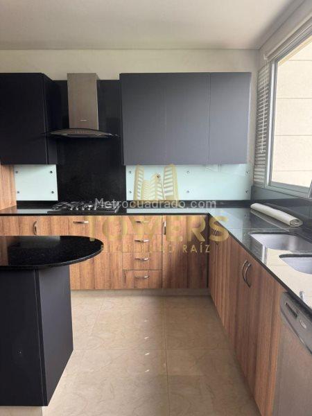 Apartamento en Arriendo de 3 Alcobas en El Poblado (7º Piso) - 2