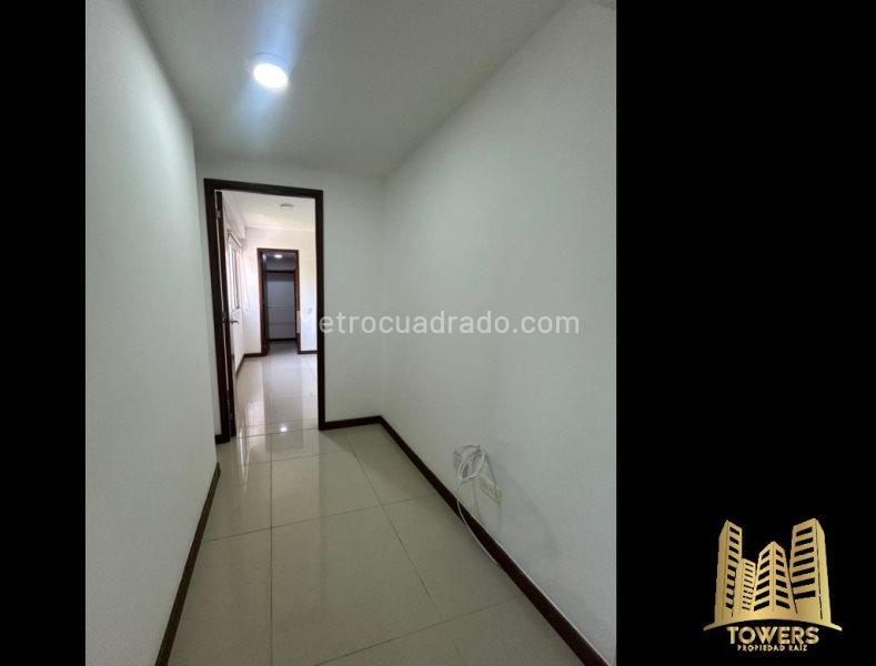 Modern 2BR Apartment for Rent in Calasanz (78 m²) - 4