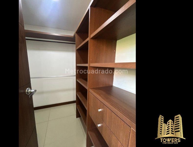 Modern 2BR Apartment for Rent in Calasanz (78 m²) - 9