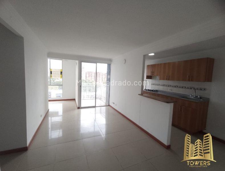 Casa de 3 Alcobas en Conjunto Cerrado en Calasanz - 2