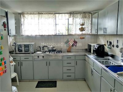 Casa de 4 alcobas en venta en Pontevedra, Bogotá, 292 m² · foto 8 de 18