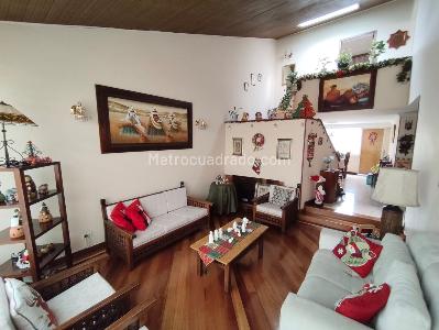 Casa de 4 alcobas en venta en Modelia Occidental, Bogotá, 200 m² · foto 4 de 19